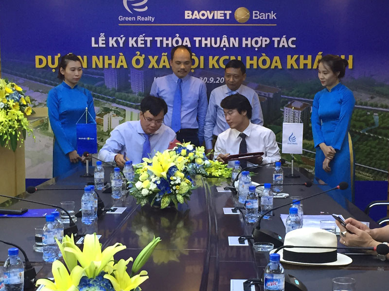 Lễ ký kết hợp đồng tín dụng tài trợ dự án đầu tư xây dựng khu chung cư nhà ở xã hội KCN Hòa Khánh
